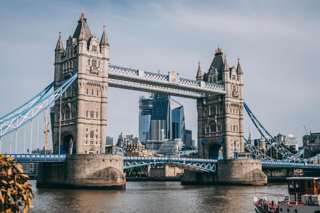 Spacious Two Bedroom Private In Tower Bridge Bridge Appartamento